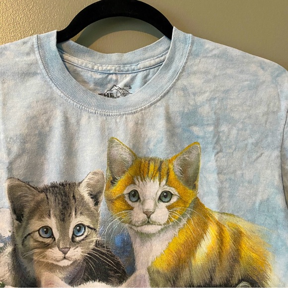 Taylor Swift Inspired Raw Hemmed, Cropped Tie Dye Blue Graphic T-Shirt with Cats - Picture 3 of 7